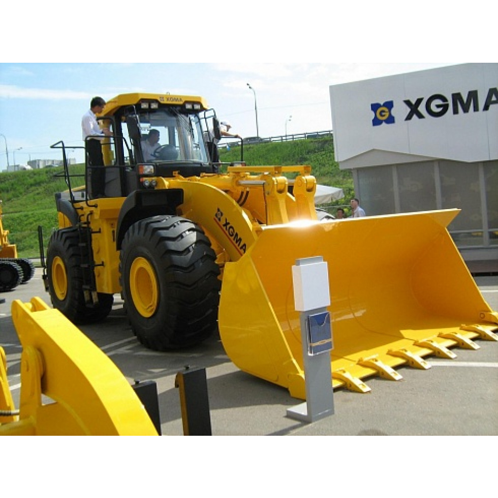 Фронтальный погрузчик xgma xg 955 n. Погрузчик xgma 955. Погрузчик хома. Погрузчик хома. Xgma xg932.